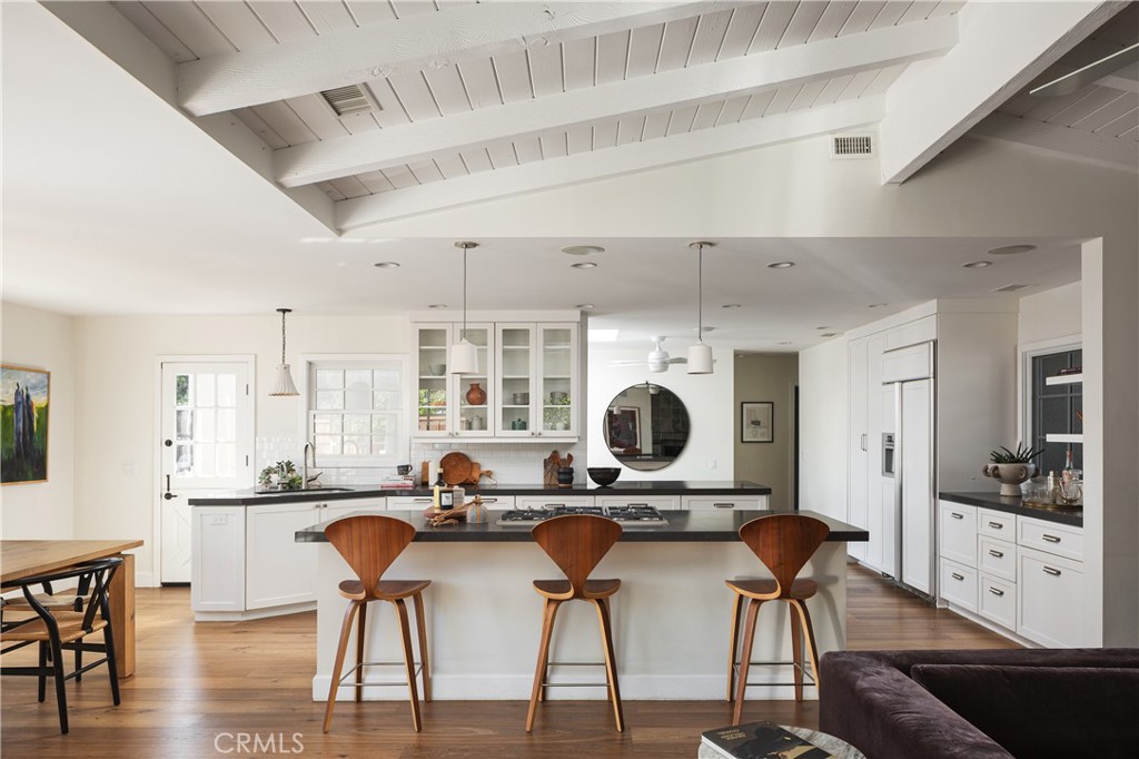 B2a7ffcd D15b 4175 A227 949dc44e79af