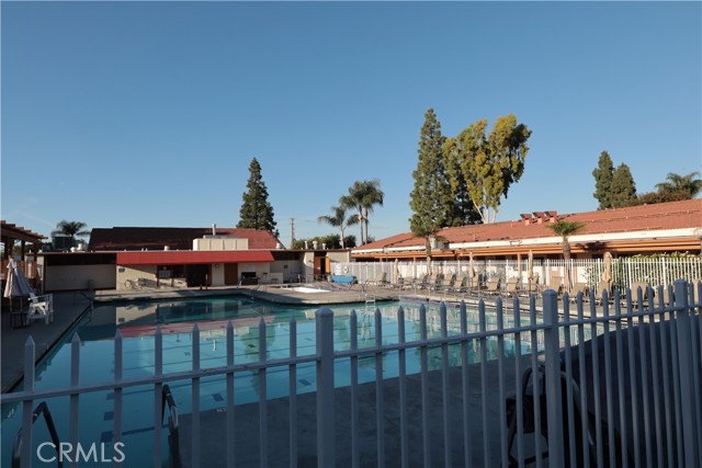 367 Avenida Castilla, Laguna Woods CA: https://media.crmls.org/medias/b2a8088b-2cfe-4d67-91f6-dbda1838fa19.jpg
