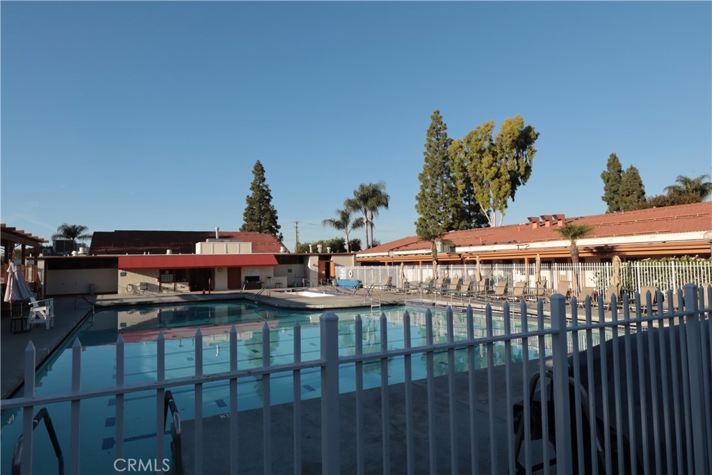 B2a8088b 2cfe 4d67 91f6 Dbda1838fa19