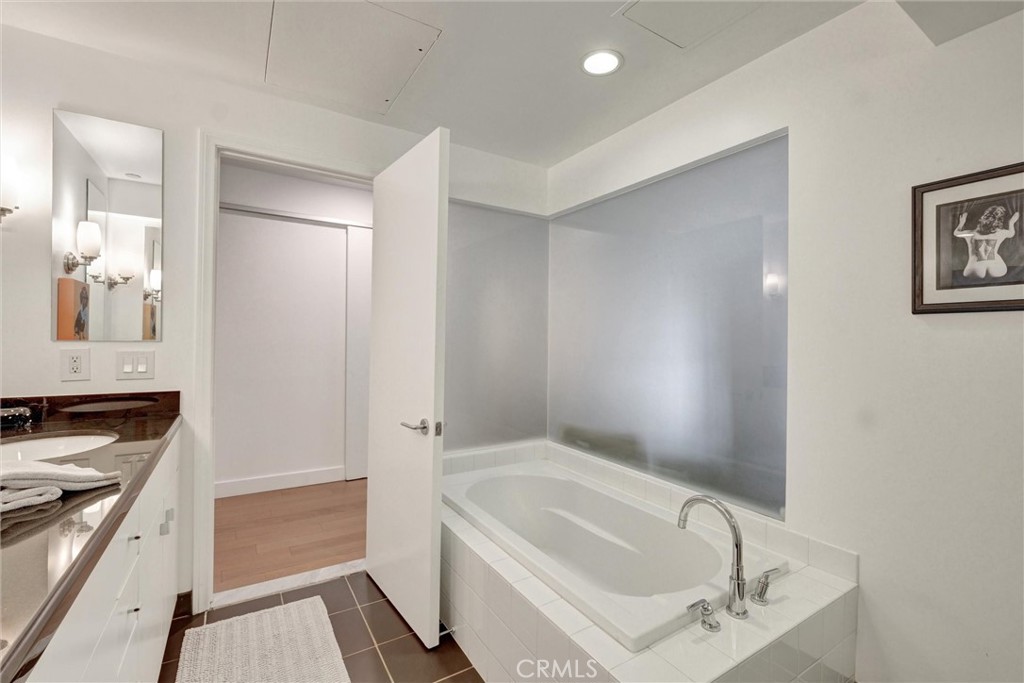 MLS #DW25268165 image #31