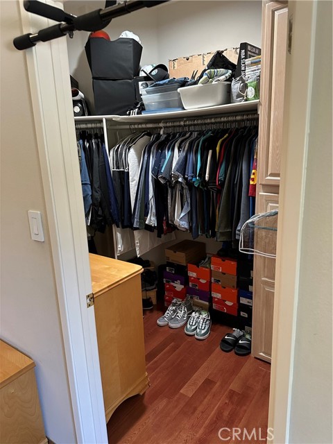 Detail Gallery Image 27 of 44 For 4377 Saltillo St, Woodland Hills,  CA 91364 - 5 Beds | 4 Baths