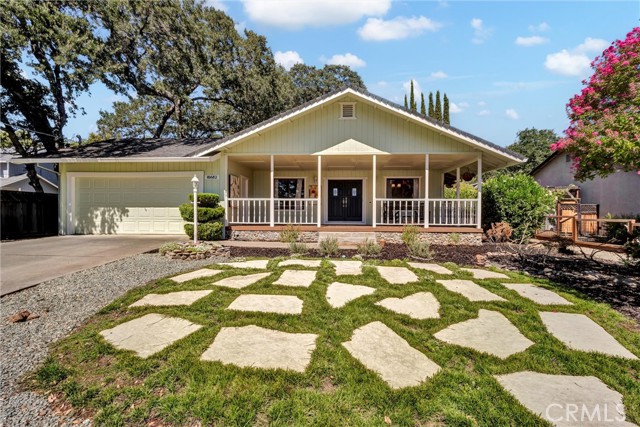18682 North Shore Drive, Hidden Valley Lake CA: https://media.crmls.org/medias/b2a8e8f0-fed7-405e-9bc8-aa2e62b3c724.jpg