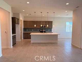 6318 Rainy Pass, Hesperia CA: https://media.crmls.org/medias/b2a9018e-ccec-416b-a9dc-41b6802f3340.jpg