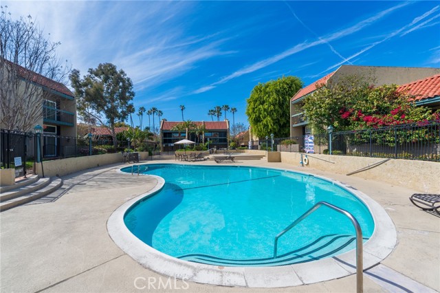 Detail Gallery Image 40 of 56 For 1016 Palo Verde, Long Beach,  CA 90815 - 2 Beds | 2/1 Baths