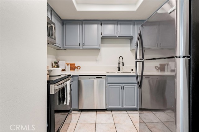 Detail Gallery Image 7 of 30 For 3000 Associated Rd #57,  Fullerton,  CA 92835 - 2 Beds | 2 Baths