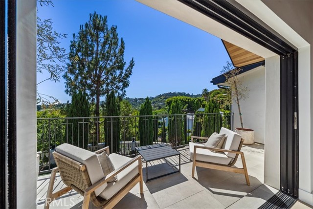 Detail Gallery Image 31 of 42 For 1256 Delresto Dr, Beverly Hills,  CA 90210 - 6 Beds | 7/1 Baths