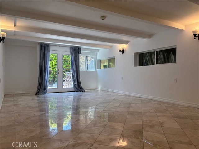 1631 Leycross Drive, La Canada Flintridge CA: https://media.crmls.org/medias/b2ab89de-6c01-417c-a7be-bbbeb22dc160.jpg