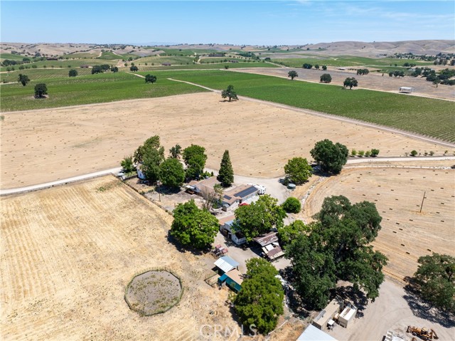 Detail Gallery Image 6 of 33 For 5275 Camp 8 Rd, Paso Robles,  CA 93446 - 12 Beds | 7/1 Baths