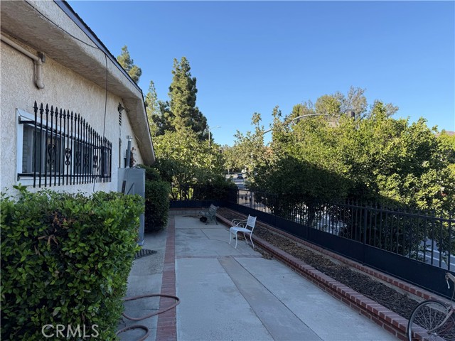 Detail Gallery Image 18 of 37 For 17000 Orozco St, Granada Hills,  CA 91344 - 4 Beds | 2/2 Baths