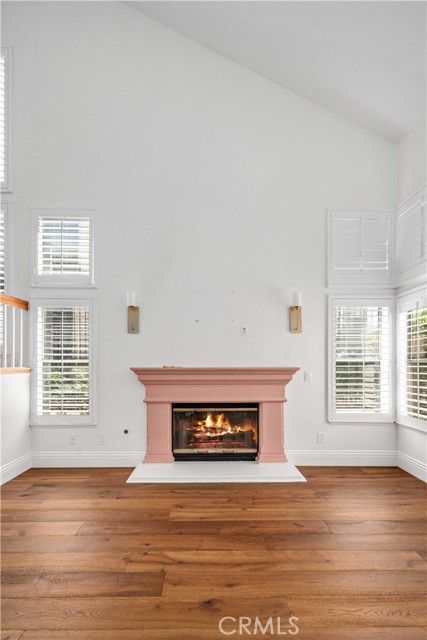 Detail Gallery Image 8 of 53 For 24526 Windsor Dr a,  Valencia,  CA 91355 - 3 Beds | 2/1 Baths