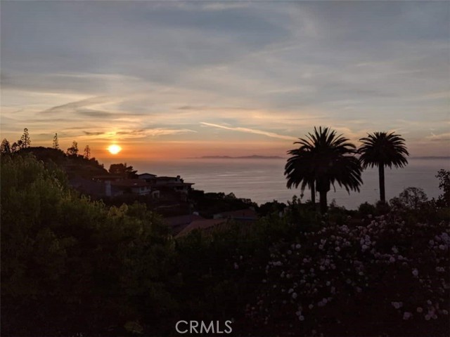 797 Via Somonte, Palos Verdes Estates, California 90274, 4 Bedrooms Bedrooms, ,3 BathroomsBathrooms,Residential,For Sale,Via Somonte,NS24148096