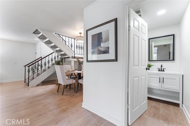 2514 Monte Carlo Drive, Santa Ana CA: https://media.crmls.org/medias/b2ad28ce-4125-43db-9e22-bc8ca719c9fd.jpg