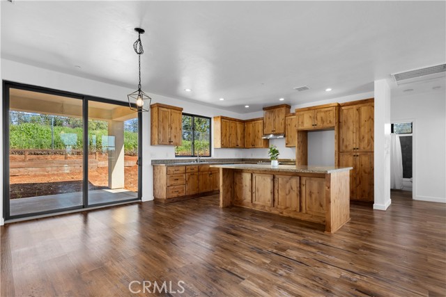 Detail Gallery Image 2 of 37 For 6010 Sunny Ln, Paradise,  CA 95969 - 3 Beds | 2 Baths