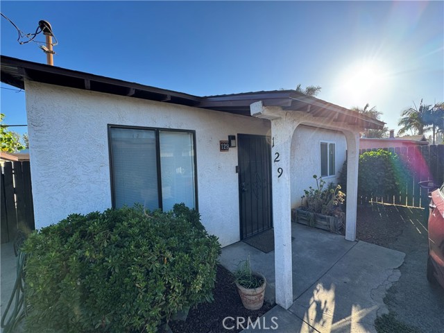 Detail Gallery Image 2 of 10 For 129 Smilax Rd, #31, Vista,  CA 92081 - 4 Beds | 2 Baths