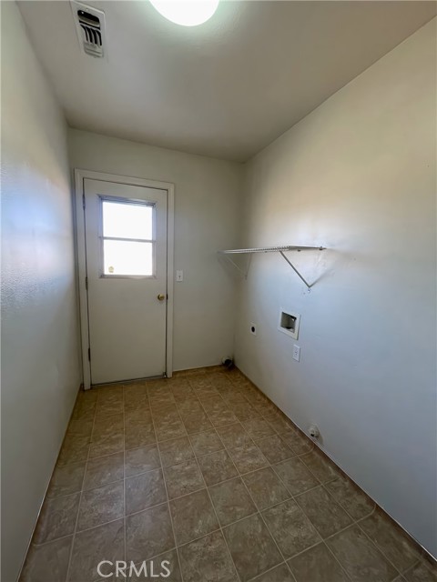 Detail Gallery Image 11 of 18 For 23203 Avenue 24, Chowchilla,  CA 93610 - 3 Beds | 2 Baths