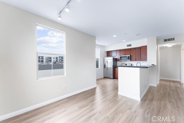 Detail Gallery Image 10 of 53 For 1801 E Katella #3051,  Anaheim,  CA 92805 - 2 Beds | 2 Baths