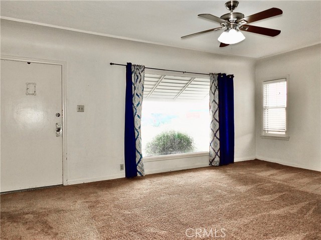 10505 Artesia Blvd., Bellflower CA: https://media.crmls.org/medias/b2af809f-3881-41e0-942e-936e0f990573.jpg