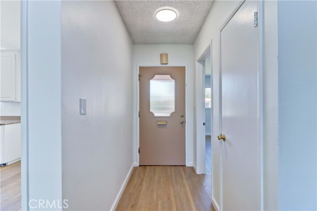 Detail Gallery Image 7 of 63 For 7515 Glencliff Dr, Downey,  CA 90240 - 4 Beds | 2/1 Baths