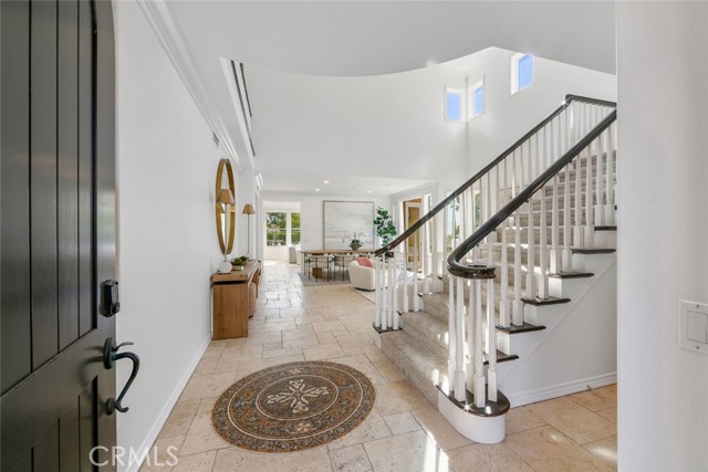 2 Agostino, Newport Coast CA: https://media.crmls.org/medias/b2afd83c-8866-4360-8893-5f609ee2d82a.jpg
