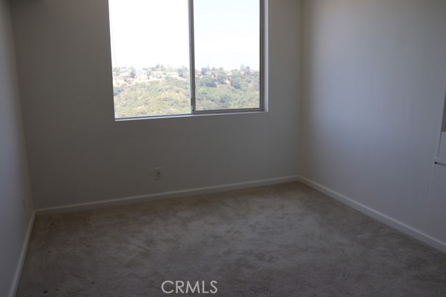 2385 Roscomare Road, Bel Air CA: https://media.crmls.org/medias/b2b0f093-1cb3-401b-90a9-82278d622cb8.jpg