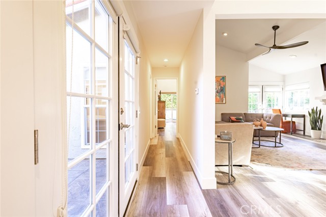 25065 Sunset W Place, Laguna Hills CA: https://media.crmls.org/medias/b2b25d2e-5983-4eb2-ab24-ac2be8b2aa67.jpg