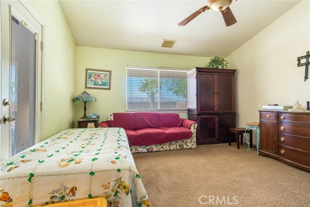 Detail Gallery Image 19 of 55 For 23465 Cherokee Rd, Apple Valley,  CA 92307 - 5 Beds | 3/1 Baths