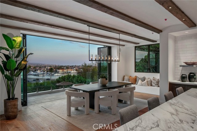 Detail Gallery Image 23 of 75 For 112 Kings Pl, Newport Beach,  CA 92663 - 6 Beds | 7/1 Baths