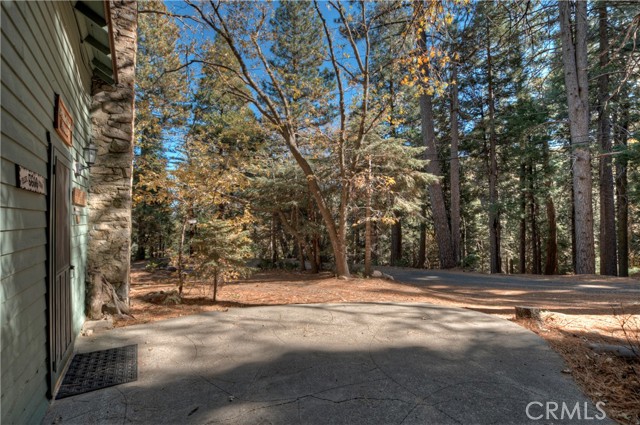 Detail Gallery Image 33 of 33 For 648 Crest Estates Dr, Lake Arrowhead,  CA 92352 - 2 Beds | 1 Baths