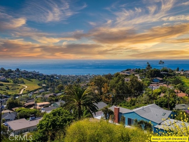 Detail Gallery Image 2 of 24 For 1550 Bluebird Canyon Dr, Laguna Beach,  CA 92651 - – Beds | – Baths