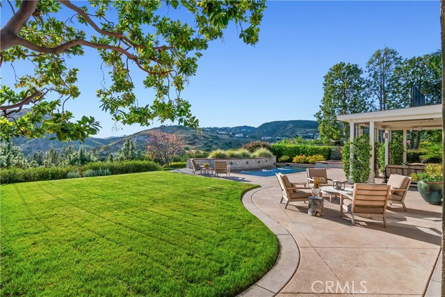 Detail Gallery Image 4 of 44 For 7343 Rutherford Hill, West Hills,  CA 91307 - 5 Beds | 5 Baths