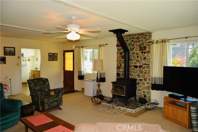 Detail Gallery Image 5 of 29 For 39580 Saunders, Bass Lake,  CA 93604 - 3 Beds | 3 Baths