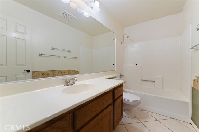 Detail Gallery Image 31 of 43 For 39364 Harvard, Palmdale,  CA 93551 - 4 Beds | 3 Baths