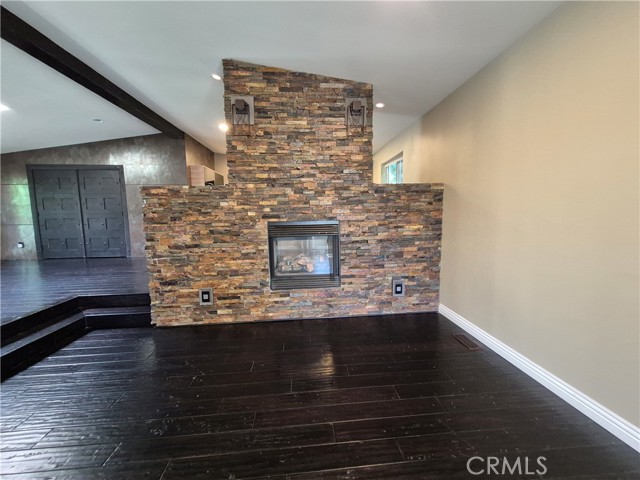 Detail Gallery Image 6 of 47 For 15455 Glenoaks #67,  Sylmar,  CA 91342 - 2 Beds | 1/1 Baths