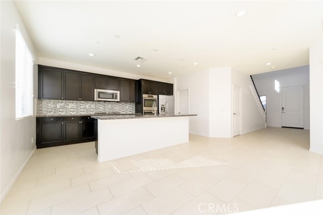 Detail Gallery Image 11 of 52 For 36712 Summer Dain, Wildomar,  CA 92595 - 4 Beds | 3 Baths