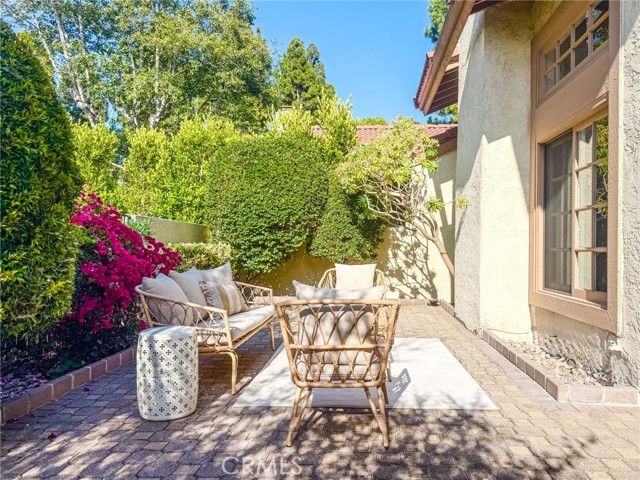 Detail Gallery Image 28 of 36 For 8405 Sweetwater Cir, Huntington Beach,  CA 92646 - 4 Beds | 3 Baths