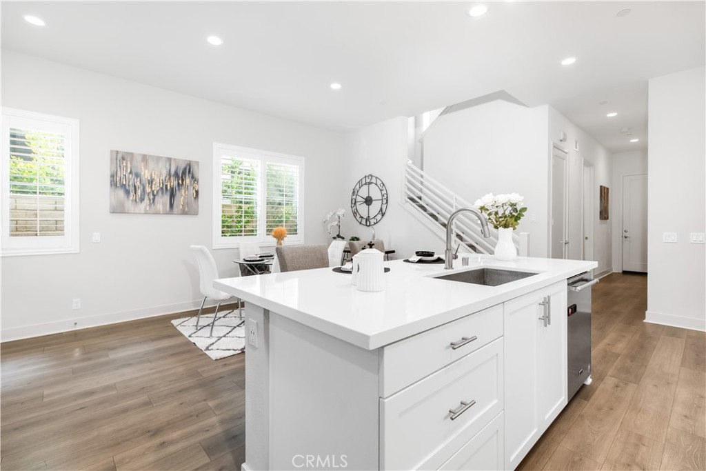 MLS #WS25255346 image #11