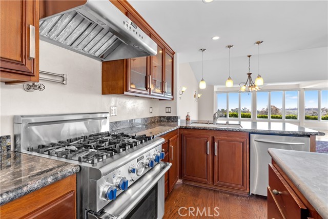 Detail Gallery Image 3 of 32 For 31262 Palma Dr, Laguna Niguel,  CA 92677 - 2 Beds | 2 Baths