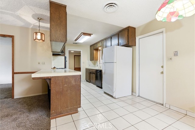 Detail Gallery Image 18 of 42 For 2404 Prestwick Ct, Bakersfield,  CA 93309 - 3 Beds | 2 Baths
