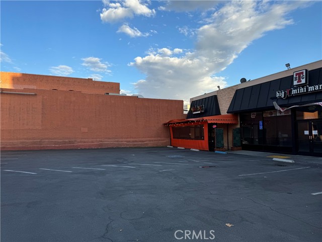 240 W Main Street, Alhambra, California 91801, ,Commercial Lease,For Rent,240 W Main Street,CRAR24235232