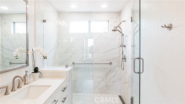 15 Via Athena, Aliso Viejo CA: https://media.crmls.org/medias/b2bbf543-b291-4898-bcbe-629ab3bf6c84.jpg
