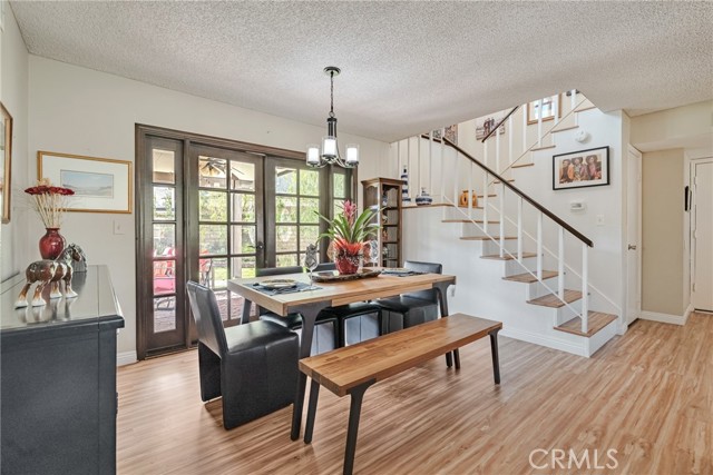 Detail Gallery Image 19 of 59 For 29857 Wistaria Valley, Canyon Country,  CA 91387 - 3 Beds | 3 Baths