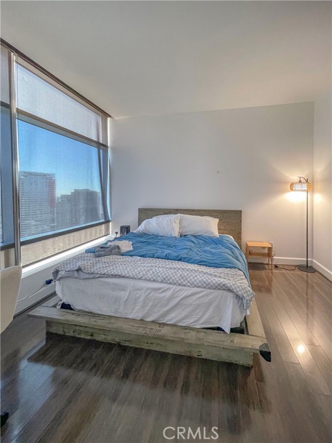 900 West Olympic photo 2