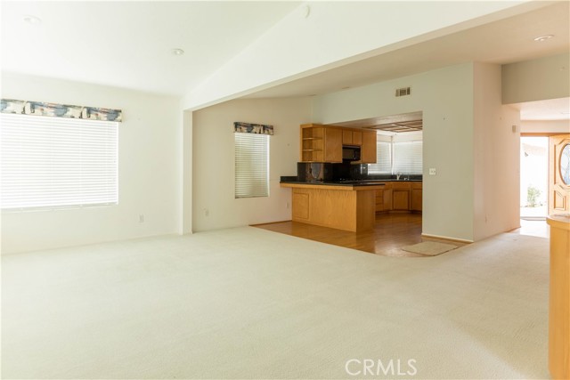 1337 Black Sage Circle, Nipomo CA: https://media.crmls.org/medias/b2bcf5e4-ba34-4c6b-829a-a19d39008074.jpg