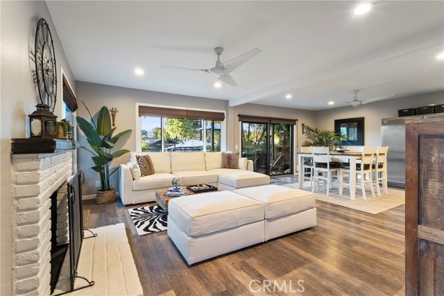 Detail Gallery Image 8 of 42 For 30749 Canwood St, Agoura Hills,  CA 91301 - 3 Beds | 2 Baths