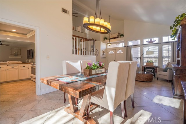 Detail Gallery Image 6 of 32 For 12206 San Ysidro St., Victorville,  CA 92392 - 4 Beds | 3 Baths