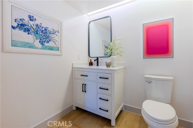 Detail Gallery Image 7 of 41 For 6913 Hannum, Culver City,  CA 90230 - 3 Beds | 3 Baths