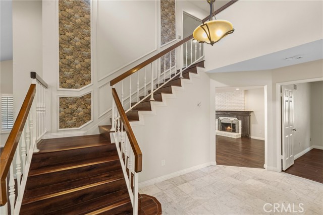 24101 Cindy Lane, Lake Forest CA: https://media.crmls.org/medias/b2beab3b-4419-42a1-9b50-131b24ccd74f.jpg