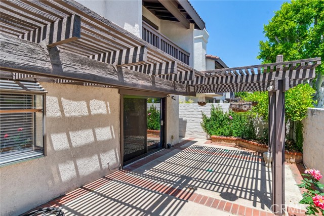 Detail Gallery Image 22 of 29 For 2209 E Badillo St, Covina,  CA 91724 - 3 Beds | 3 Baths