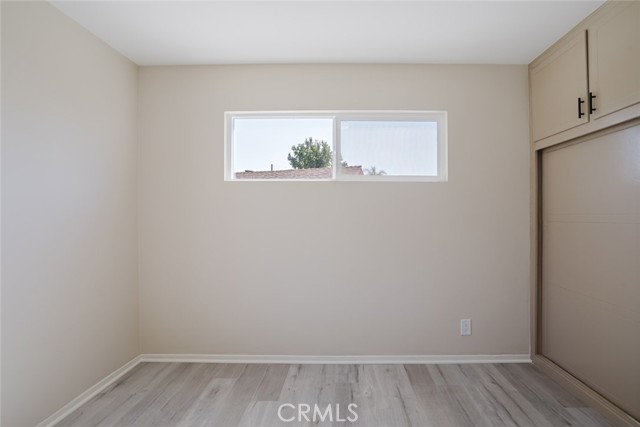 9709 Willis Avenue photo 34