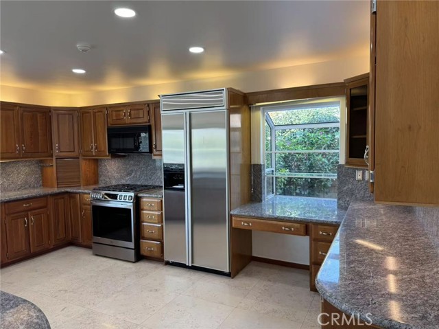 1461 Flinton Court, Westlake Village CA: https://media.crmls.org/medias/b2bf87aa-2fc4-46b9-9901-ecf911a2c4f1.jpg